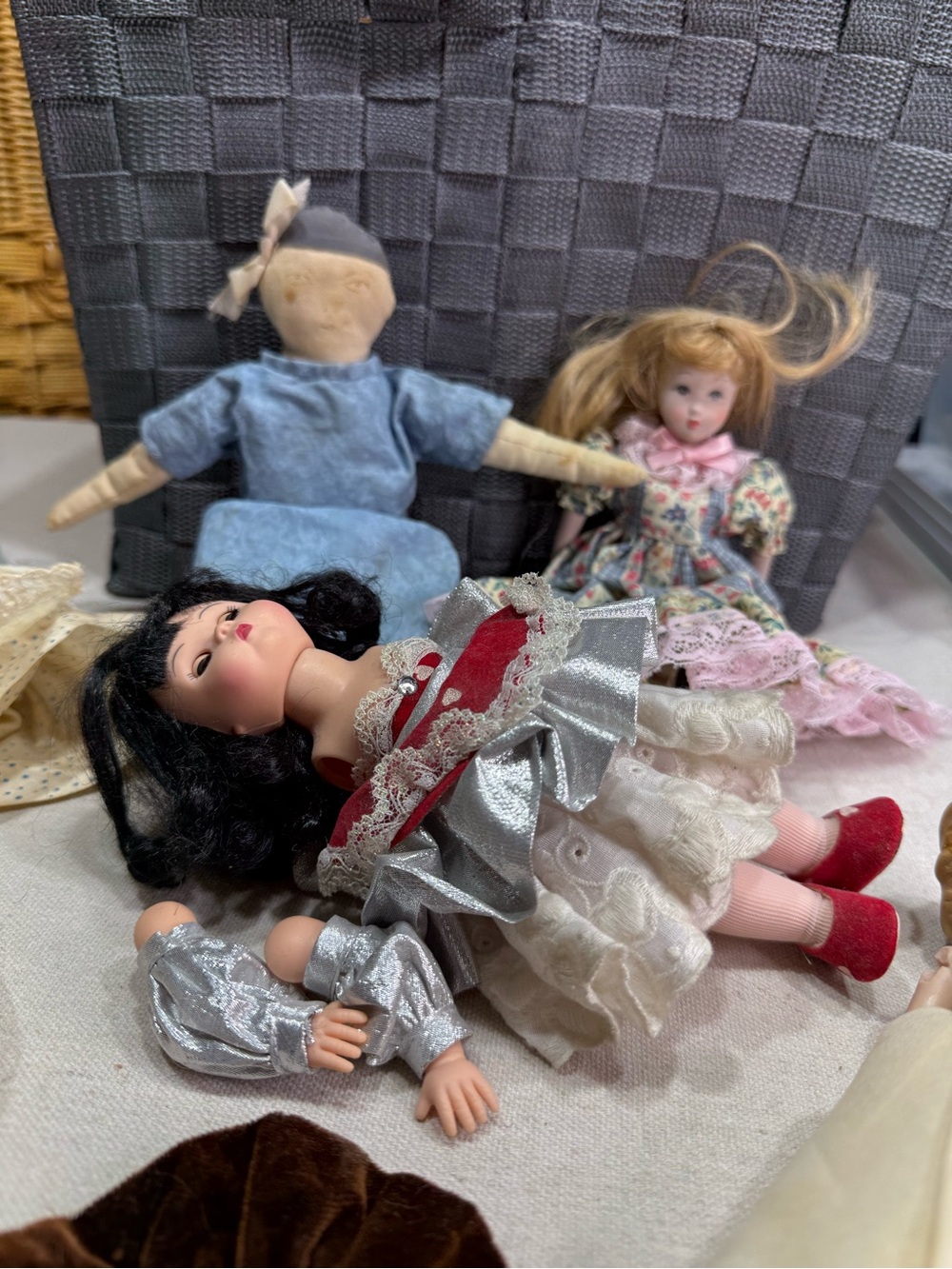 Box of Assorted Dolls and Clothing - Blue, White, Cream, Red, Black - Picture 2 of 14